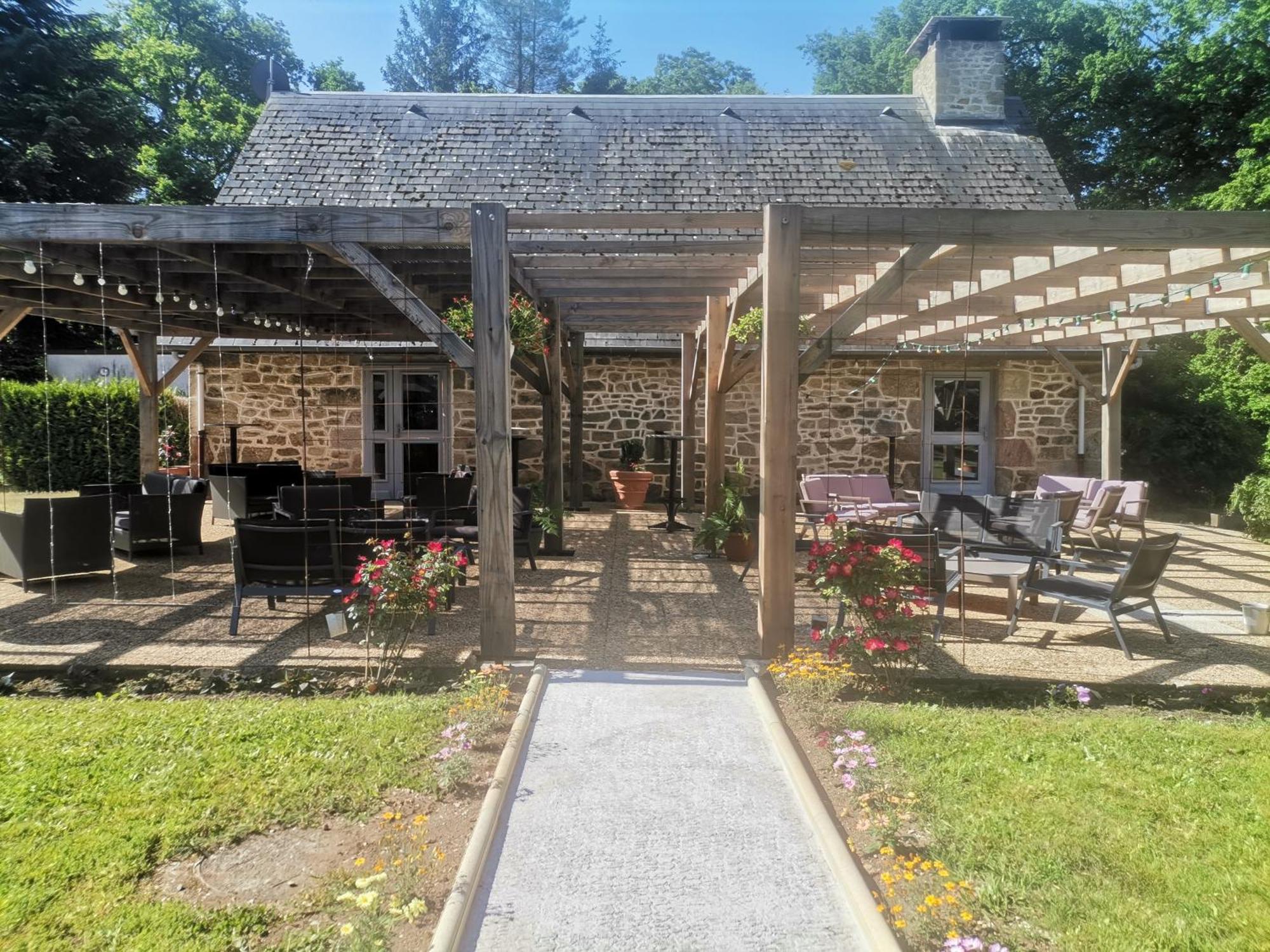 Domaine Des Etangs De Taysse Campsite